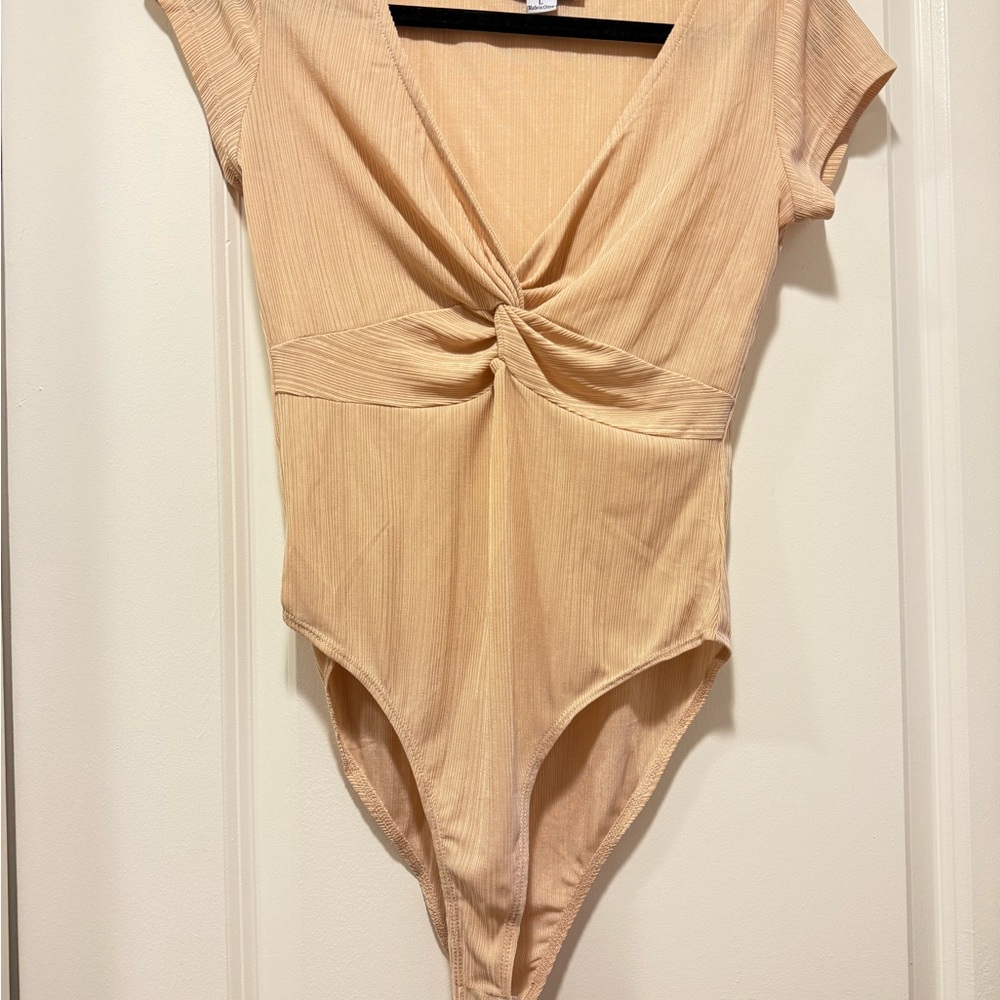 FAVLUX Light Beige V-Neck Bodysuit